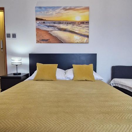 Cozy Modern Apartment Sunrise Studio 35M2 Balcony 3 Persons Krakow Ngoại thất bức ảnh