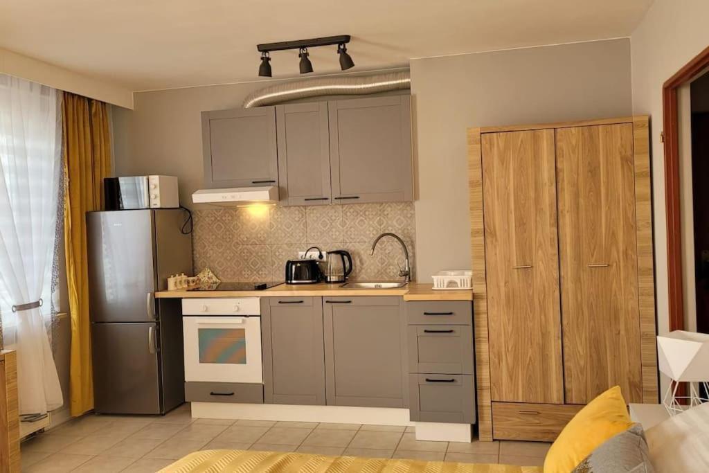Cozy Modern Apartment Sunrise Studio 35M2 Balcony 3 Persons Krakow Ngoại thất bức ảnh